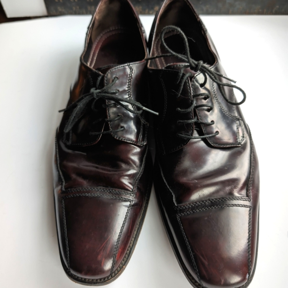 Johnston & Murphy cordovan lace up size 10